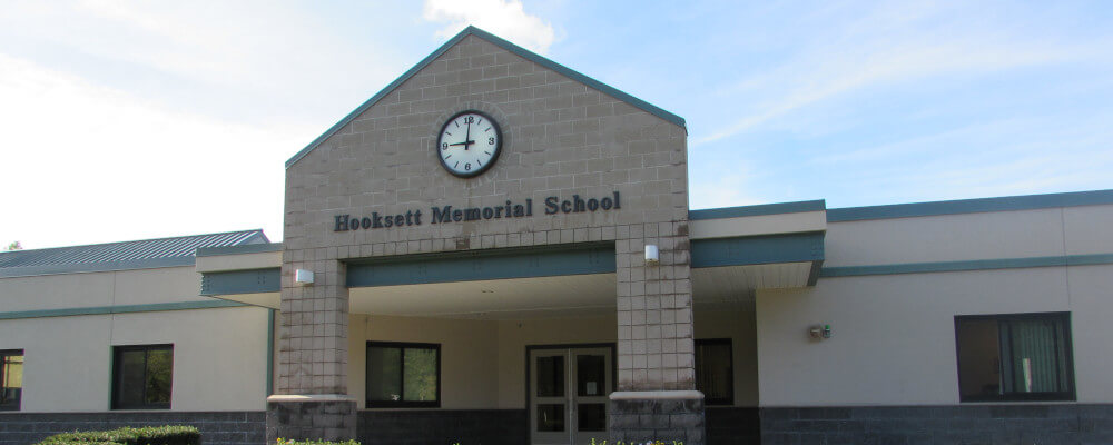 Front of Hooksett Memorial School building